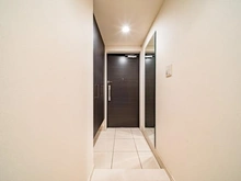 【千葉県/千葉市美浜区幕張西】リビオ海浜幕張ラヴィアンコート 玄関