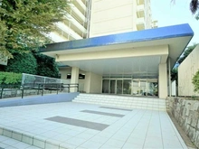 【千葉県/千葉市美浜区真砂】東建検見川マンションA棟 エントランス