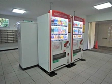 【千葉県/千葉市美浜区真砂】東建検見川マンションA棟 自動販売機