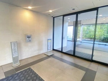 【埼玉県/さいたま市浦和区常盤】浦和常盤ザ・レジデンス　ウエストレジデンス エントランス