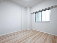 【埼玉県/さいたま市桜区道場】サクラディア サークルコート 洋室：玄関側、約5.0帖