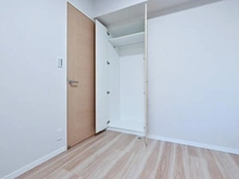 【埼玉県/さいたま市桜区道場】サクラディア サークルコート 収納：洋室玄関側、約5.0帖