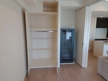 【埼玉県/さいたま市浦和区岸町】ザ・パークハウス浦和岸町 収納：バルコニー側洋室。家具調度品は価格に含まれません。