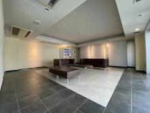 【埼玉県/さいたま市北区日進町】プラウド大宮日進 エントランス