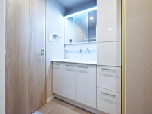 【埼玉県/さいたま市浦和区北浦和】フォルスコート北浦和駅前 洗面所