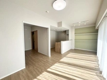 【埼玉県/さいたま市浦和区常盤】ブリリアンコート浦和常盤 LDK：約14.7帖