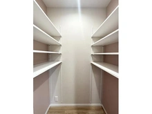 【埼玉県/さいたま市浦和区常盤】ブリリアンコート浦和常盤 収納：納戸（約0.7帖）