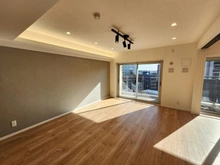 【埼玉県/川口市西川口】西川口パークハウス リビング：約12.9帖