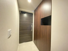 【埼玉県/さいたま市浦和区常盤】プラウド浦和常盤テラス 玄関