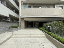 【埼玉県/さいたま市浦和区常盤】レクセルマンション浦和 アプローチ