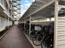 【埼玉県/さいたま市浦和区針ヶ谷】コープ野村浦和 2号棟 駐輪場