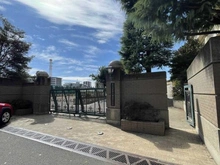 【埼玉県/さいたま市浦和区常盤】サンマンションドゥーシェ浦和常盤 さいたま市立常盤中学校（現地より約2,200m）