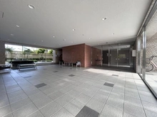 【埼玉県/さいたま市浦和区上木崎】リビオ浦和上木崎グランセーヌ アプローチ