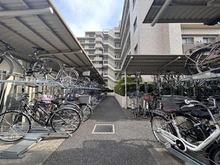 【埼玉県/さいたま市浦和区上木崎】リビオ浦和上木崎グランセーヌ 駐輪場