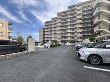 【埼玉県/さいたま市浦和区上木崎】リビオ浦和上木崎グランセーヌ 駐車場