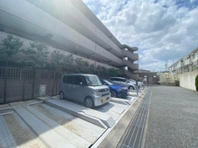 【埼玉県/さいたま市緑区東浦和】ステイツ東浦和 駐車場