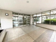 【埼玉県/さいたま市中央区上落合】アルーサ北与野ノースピア上落合 2号棟 エントランス