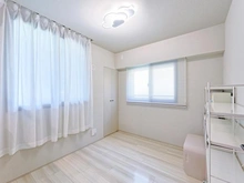 【埼玉県/さいたま市浦和区東高砂町】レ・ジェイド浦和 洋室：約4.5帖