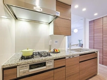 【埼玉県/川口市栄町】プラウドタワー川口クロス キッチン