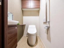 【埼玉県/川口市栄町】プラウドタワー川口クロス トイレ