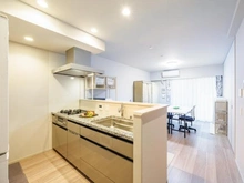 【埼玉県/さいたま市浦和区仲町】プラウド浦和 LDK