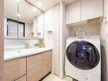 【埼玉県/さいたま市浦和区仲町】プラウド浦和 洗面所