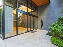 【埼玉県/さいたま市浦和区仲町】プラウド浦和 エントランス