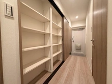 【埼玉県/さいたま市浦和区岸町】レイニオン岸町 収納：廊下部分