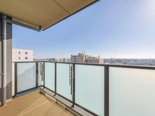 【埼玉県/さいたま市浦和区岸町】ルピアシェリール浦和岸町Viola バルコニー：奥行約1.8m