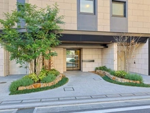 【埼玉県/さいたま市浦和区岸町】ルピアシェリール浦和岸町Viola エントランス