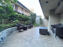 【埼玉県/さいたま市浦和区岸町】ルピアシェリール浦和岸町Viola 共用施設：テラス