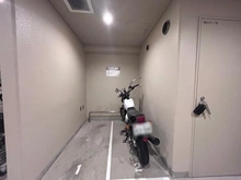 【埼玉県/さいたま市浦和区岸町】ルピアシェリール浦和岸町Viola バイク置場