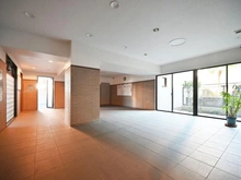 【埼玉県/さいたま市南区白幡】ゼファー武蔵浦和 エントランス