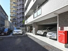 【埼玉県/さいたま市南区白幡】ゼファー武蔵浦和 駐車場