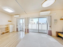 【埼玉県/さいたま市浦和区仲町】オーベル浦和レジデンス リビング・ダイニング：～LD横の洋室を開放すると【約20.8帖】の空間になります～