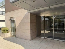 【東京都/北区赤羽南】プラウド赤羽 アプローチ