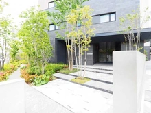 【埼玉県/さいたま市南区根岸】イニシア南浦和根岸 アプローチ