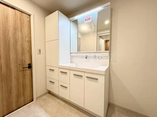 【埼玉県/三郷市さつき平】パークフィールドみさと三街区二号館 洗面室