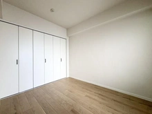 【埼玉県/三郷市さつき平】パークフィールドみさと三街区二号館 洋室