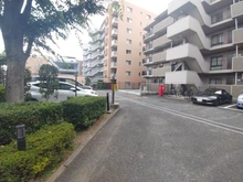【埼玉県/草加市松原】モア・ステージ草加松原 駐車場