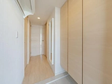 【千葉県/流山市おおたかの森北】パークホームズ流山おおたかの森ザレジデンスガーデンコートB 玄関