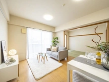 【千葉県/柏市向原町】プラウドシティ柏ノーブルコート リビング・ダイニング：約11.1帖（奥：和室約6.0帖）