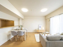 【千葉県/柏市向原町】プラウドシティ柏ノーブルコート リビング・ダイニング：約11.1帖