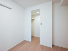 【千葉県/松戸市新松戸北】新松戸ファミールハイツ 2号棟 収納