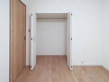 【埼玉県/三郷市さつき平】パークフィールドみさと5街区 1号館 収納