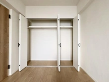 【埼玉県/三郷市さつき平】パークフィールドみさと三街区二号館 収納