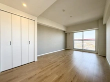 【埼玉県/三郷市さつき平】パークフィールドみさと三街区二号館 洋室