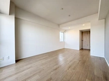 【埼玉県/三郷市さつき平】パークフィールドみさと三街区二号館 洋室