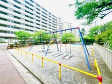 【千葉県/松戸市新松戸】新松戸中央パークハウスB棟 敷地内