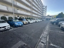 【埼玉県/越谷市赤山町】越谷ファミリータウンB 駐車場